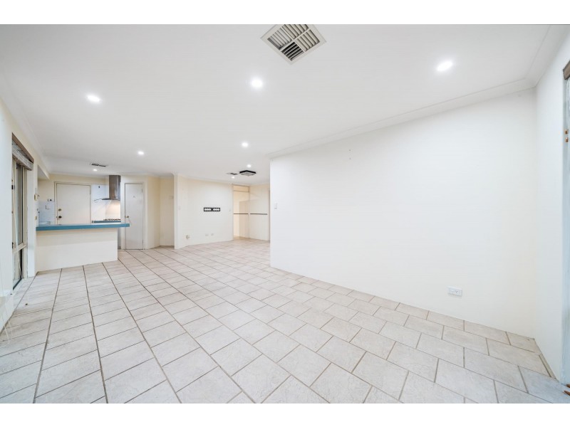 1 Bianchi Place, Alexander Heights WA 6064