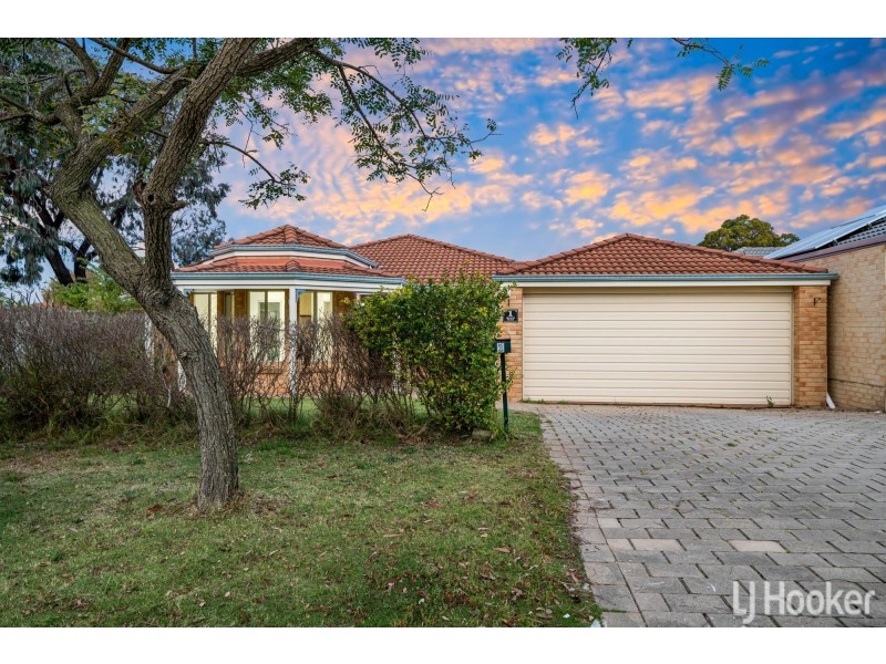 1 Bianchi Place, Alexander Heights WA 6064