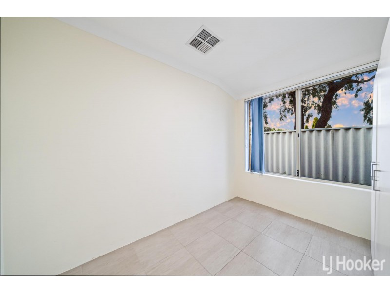 1 Bianchi Place, Alexander Heights WA 6064