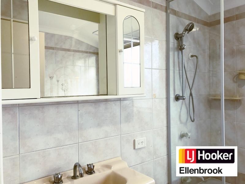 1 Bianchi Place, Alexander Heights WA 6064