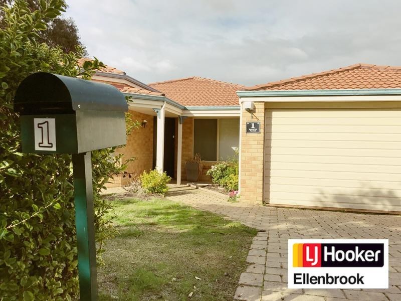 1 Bianchi Place, Alexander Heights WA 6064