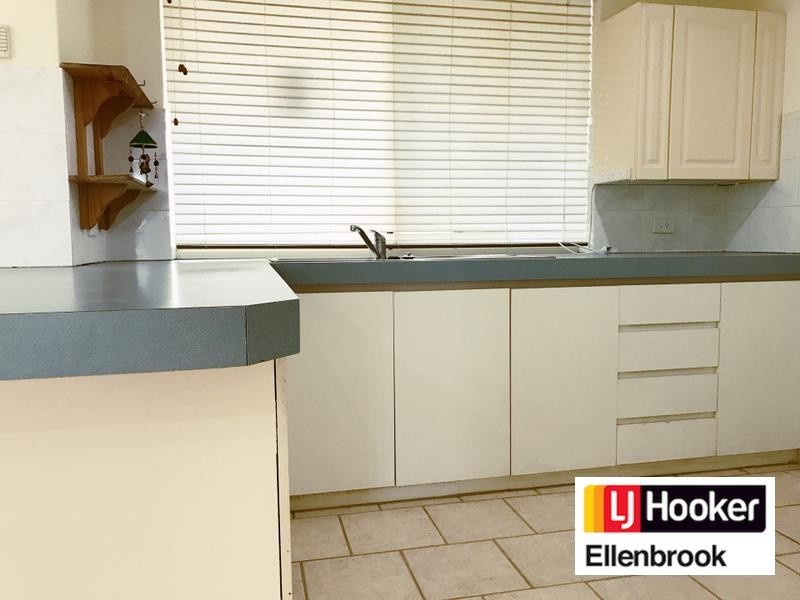 1 Bianchi Place, Alexander Heights WA 6064