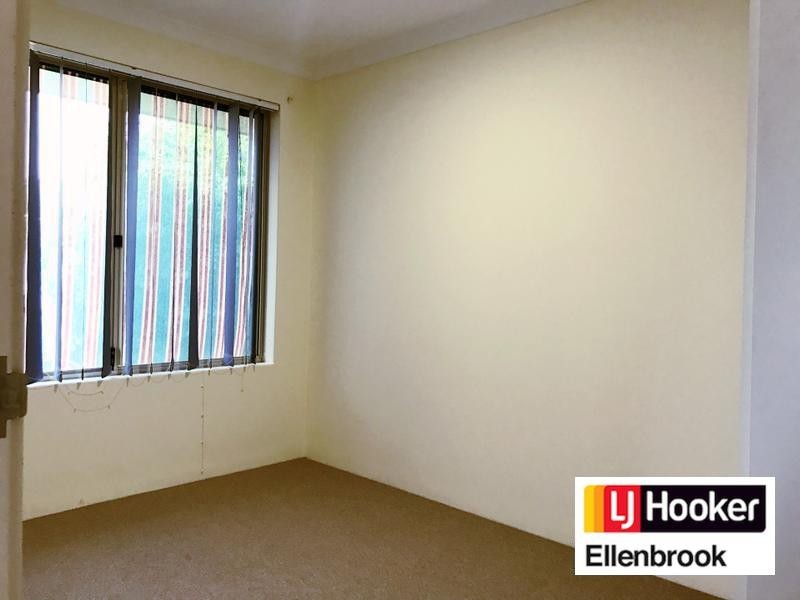 1 Bianchi Place, Alexander Heights WA 6064