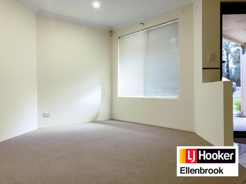 1 Bianchi Place, Alexander Heights WA 6064