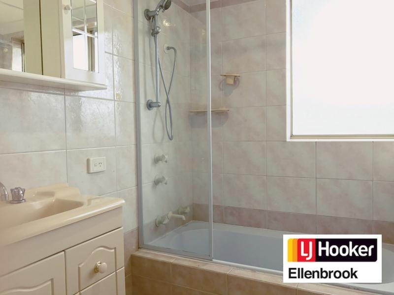 1 Bianchi Place, Alexander Heights WA 6064