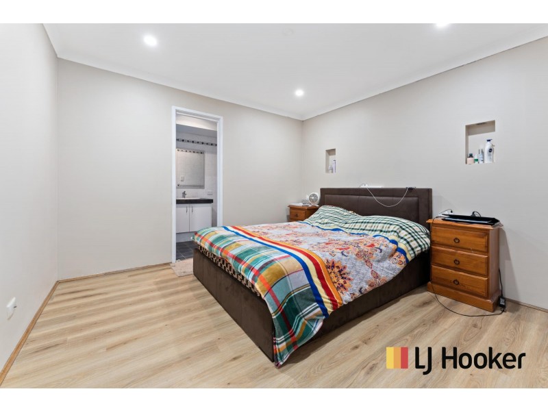 6 Koomba Rise, Bertram WA 6167