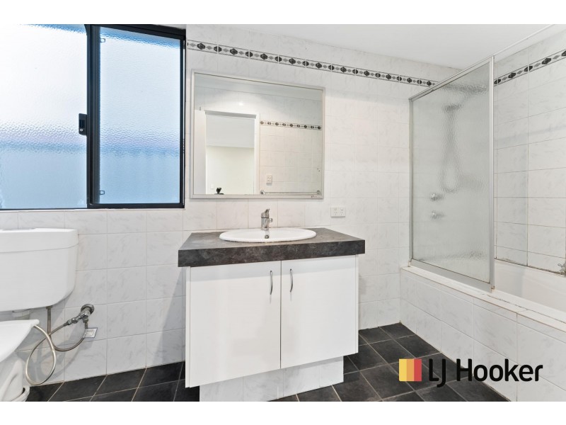 6 Koomba Rise, Bertram WA 6167