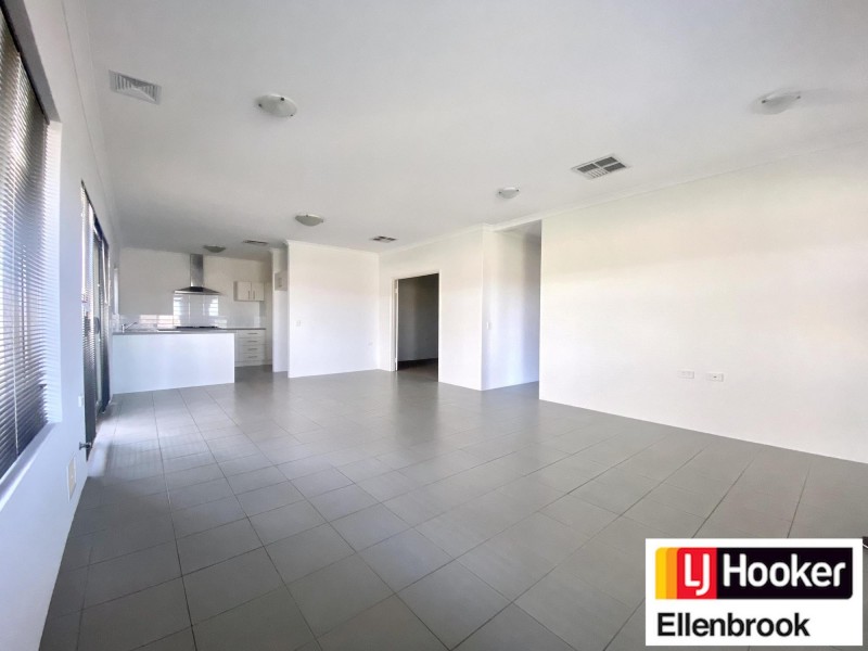 11 Demesne Circuit, Aveley WA 6069