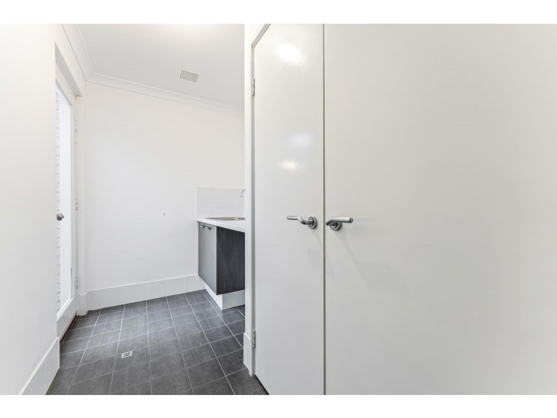 11/54 Cob Road, Brabham WA 6055