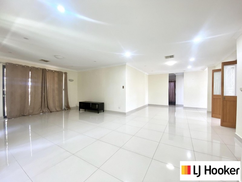 83 Larrawa Circle, Ellenbrook WA 6069