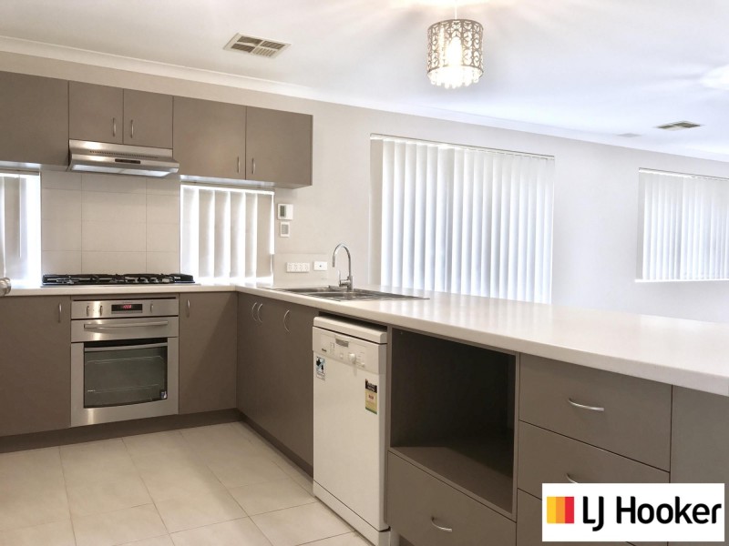 18 Wishard Circuit, Aveley WA 6069