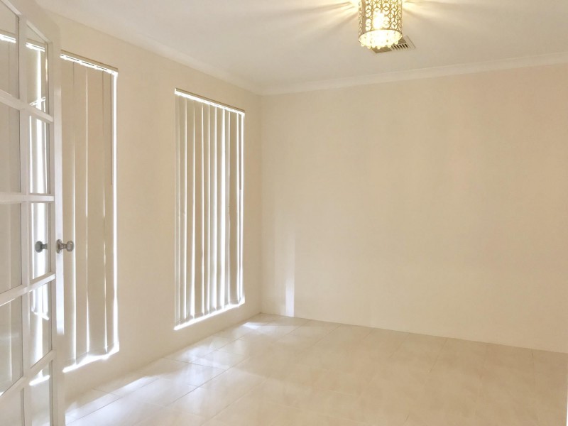 18 Wishard Circuit, Aveley WA 6069