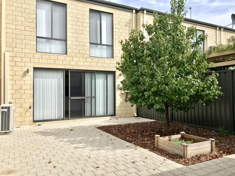 328 Egerton Drive, Aveley WA 6069