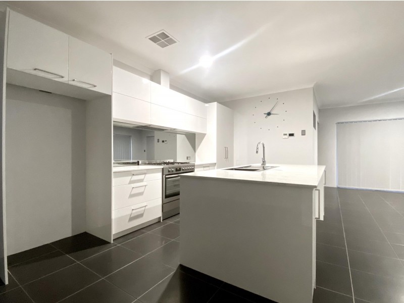 21 Powdermill Grange, Aveley WA 6069