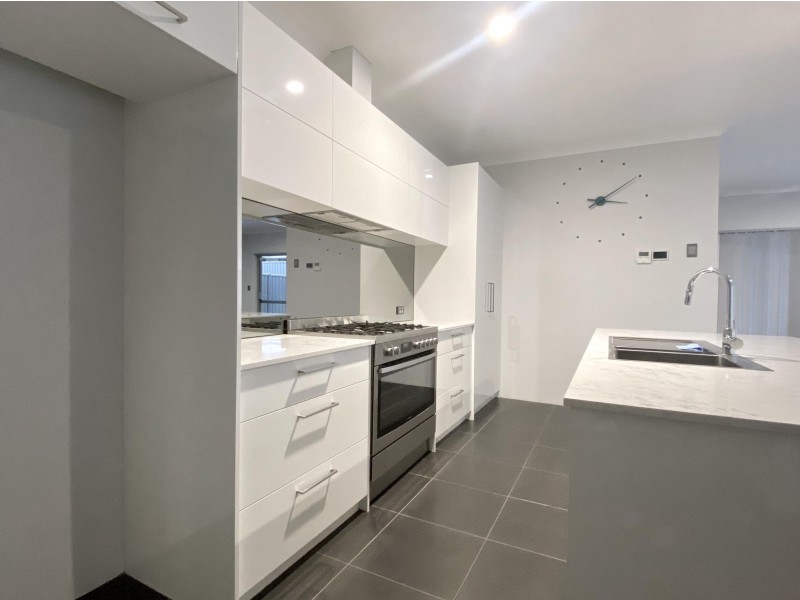 21 Powdermill Grange, Aveley WA 6069