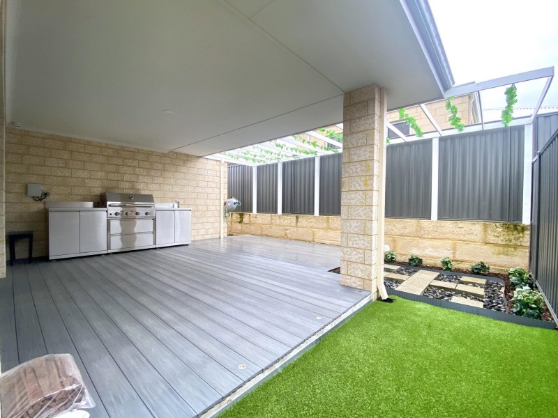 21 Powdermill Grange, Aveley WA 6069