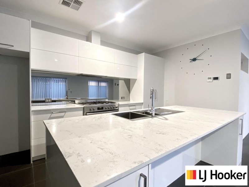 21 Powdermill Grange, Aveley WA 6069