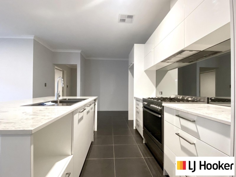 21 Powdermill Grange, Aveley WA 6069