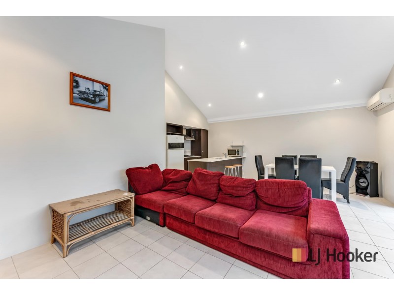 9 Macquarie Bend, Ellenbrook WA 6069