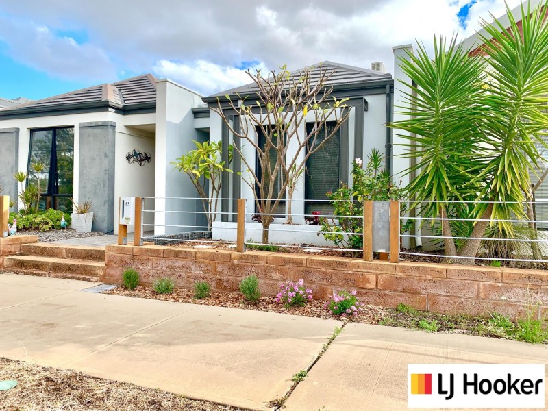 65 Stanbury Crescent, Ellenbrook WA 6069