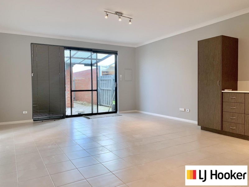 65 Stanbury Crescent, Ellenbrook WA 6069