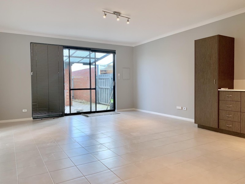 65 Stanbury Crescent, Ellenbrook WA 6069