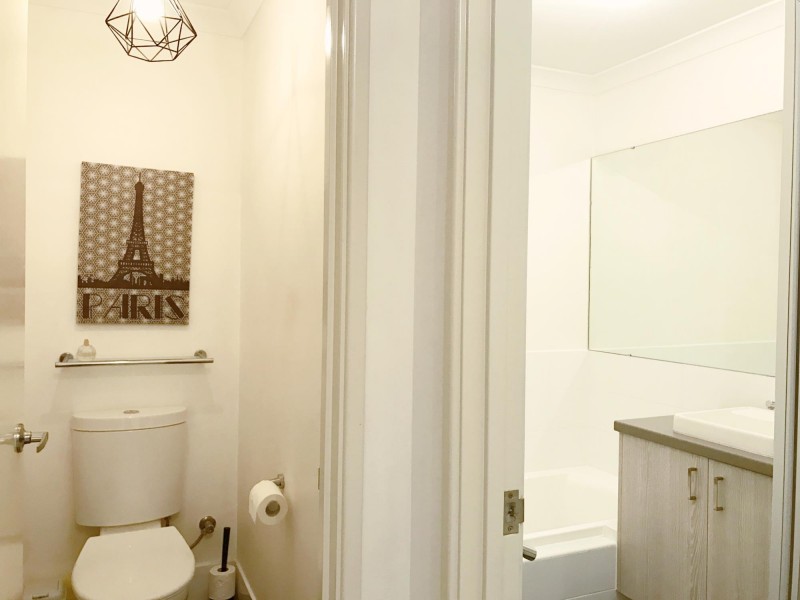 8 Kinlock Way, Aveley WA 6069