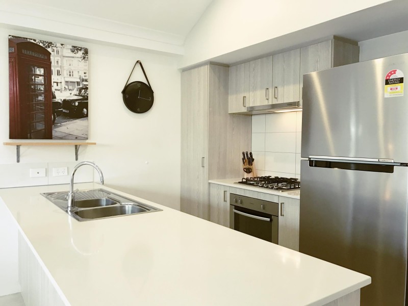 8 Kinlock Way, Aveley WA 6069