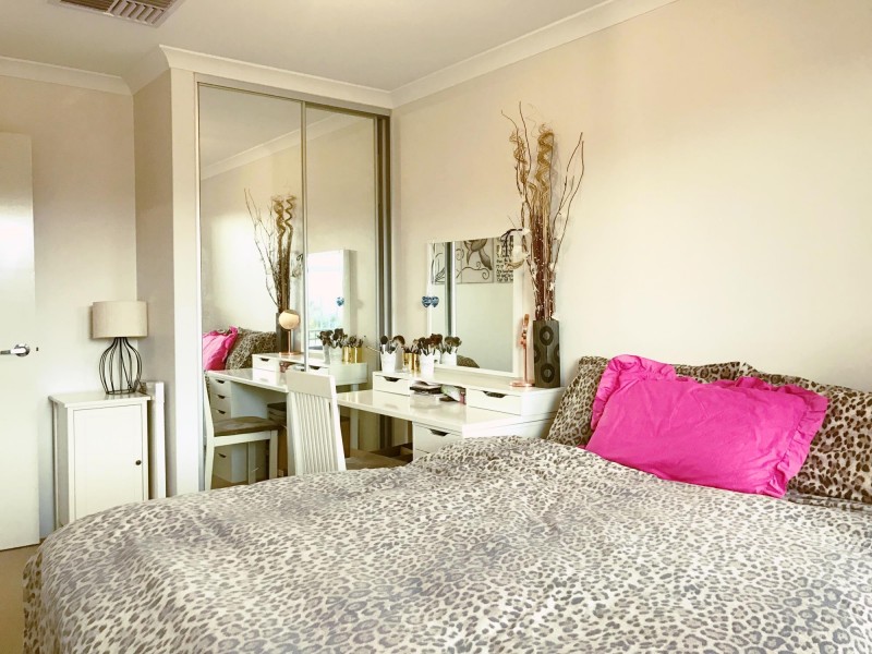 8 Kinlock Way, Aveley WA 6069