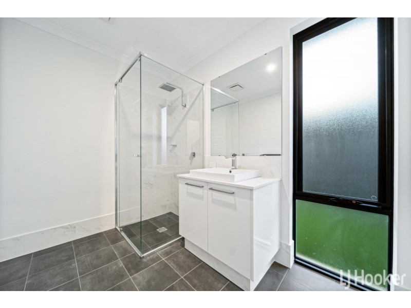 13 Alicante Road, Caversham WA 6055