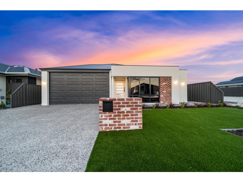 13 Alicante Road, Caversham WA 6055
