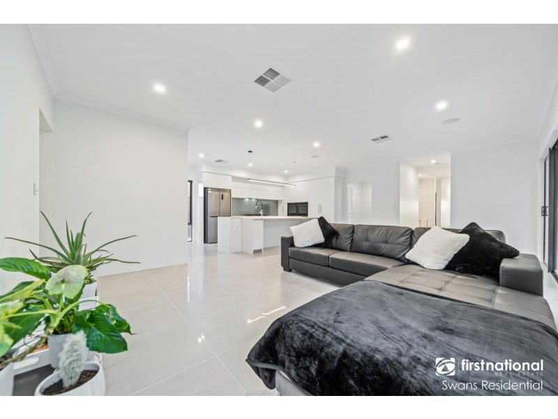 13 Alicante Road, Caversham WA 6055