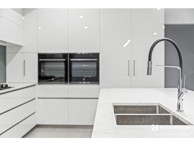 13 Alicante Road, Caversham WA 6055