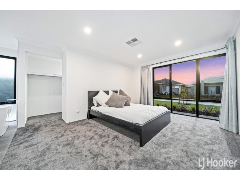 13 Alicante Road, Caversham WA 6055