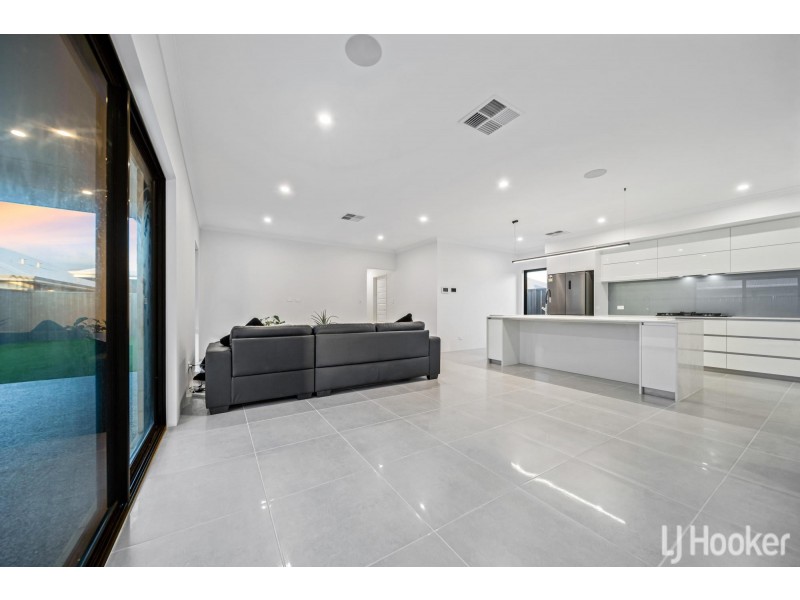 13 Alicante Road, Caversham WA 6055