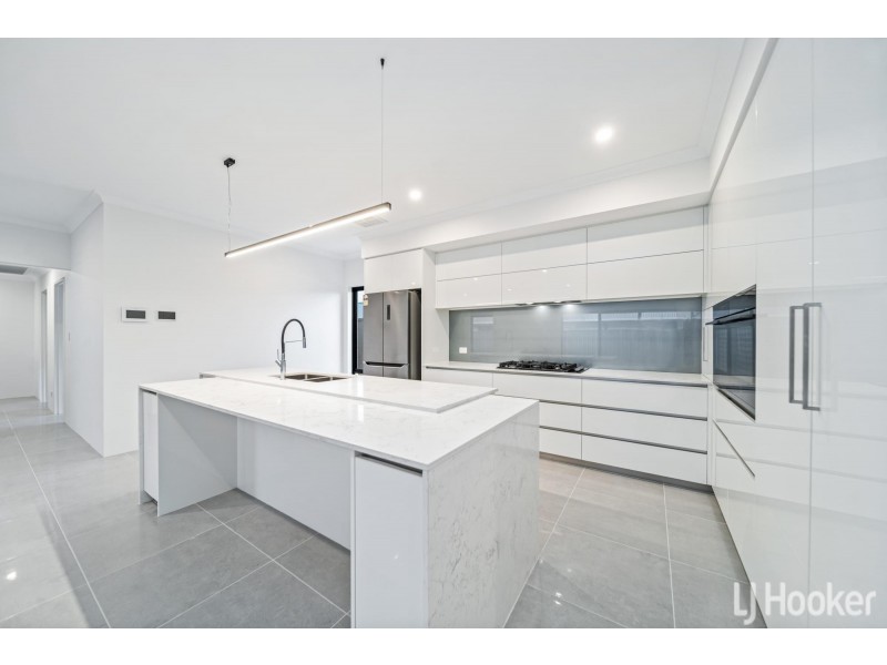 13 Alicante Road, Caversham WA 6055