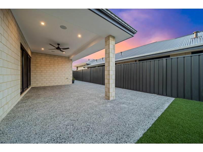 13 Alicante Road, Caversham WA 6055