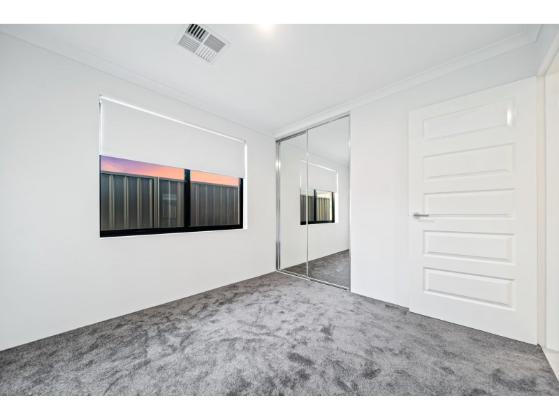 13 Alicante Road, Caversham WA 6055