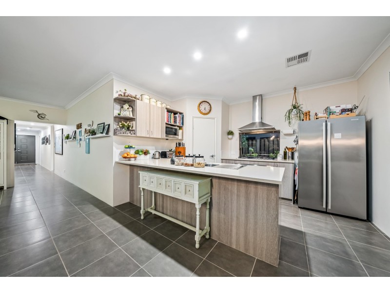 46 Tapioca Drive, Aveley WA 6069