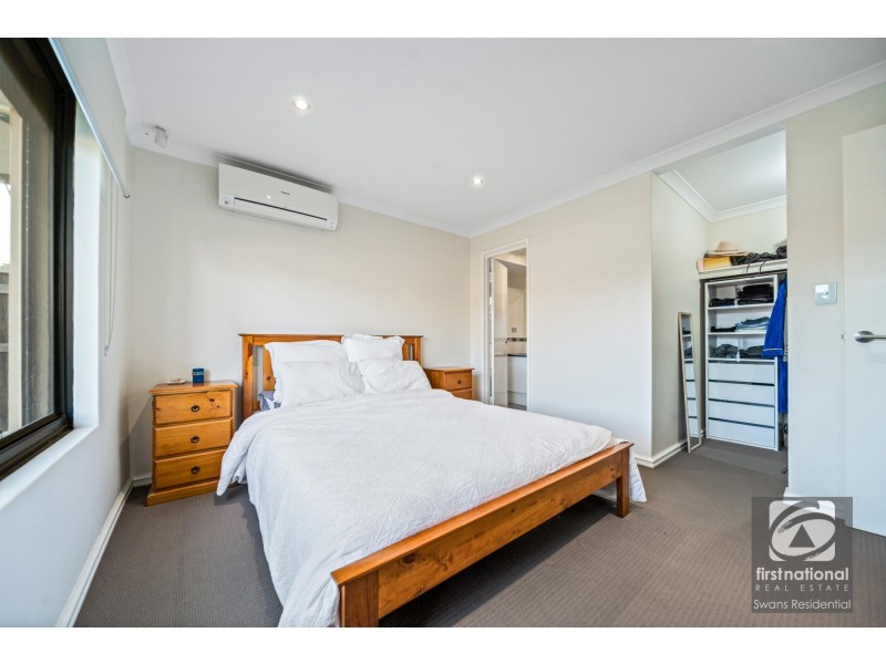 15 Farmaner Parkway, Ellenbrook WA 6069