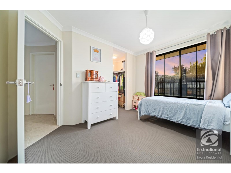 15 Farmaner Parkway, Ellenbrook WA 6069