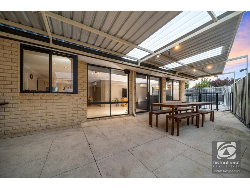 15 Farmaner Parkway, Ellenbrook WA 6069