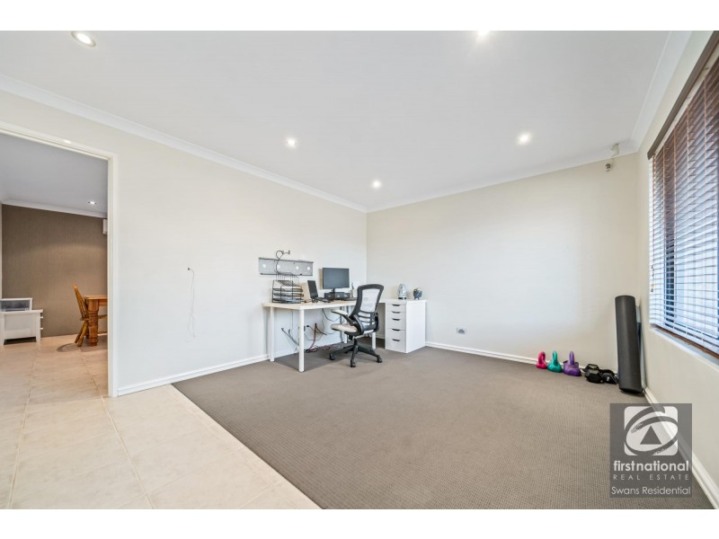 15 Farmaner Parkway, Ellenbrook WA 6069