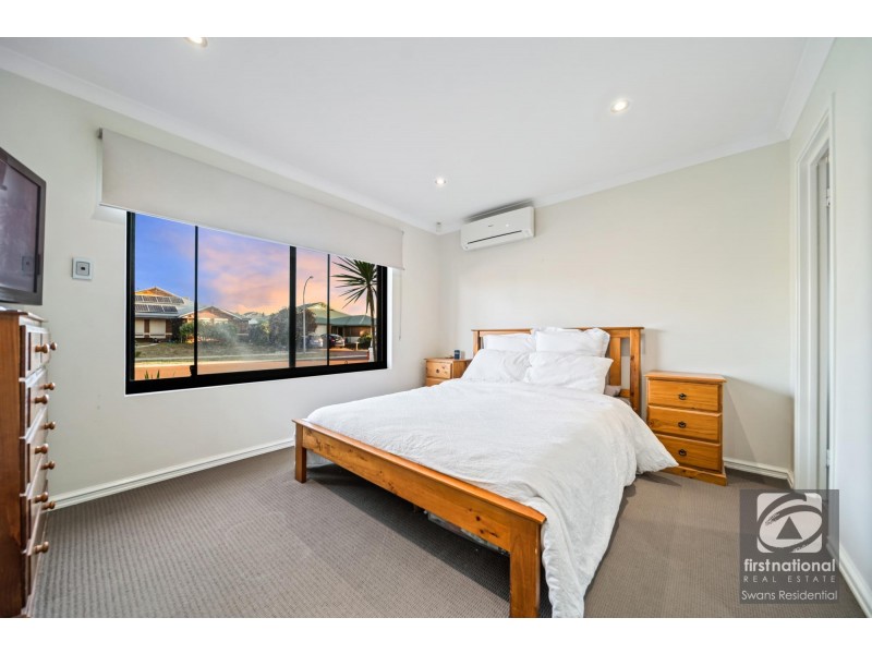 15 Farmaner Parkway, Ellenbrook WA 6069