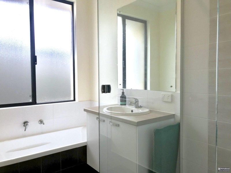 12 Swithland Way, Aveley WA 6069