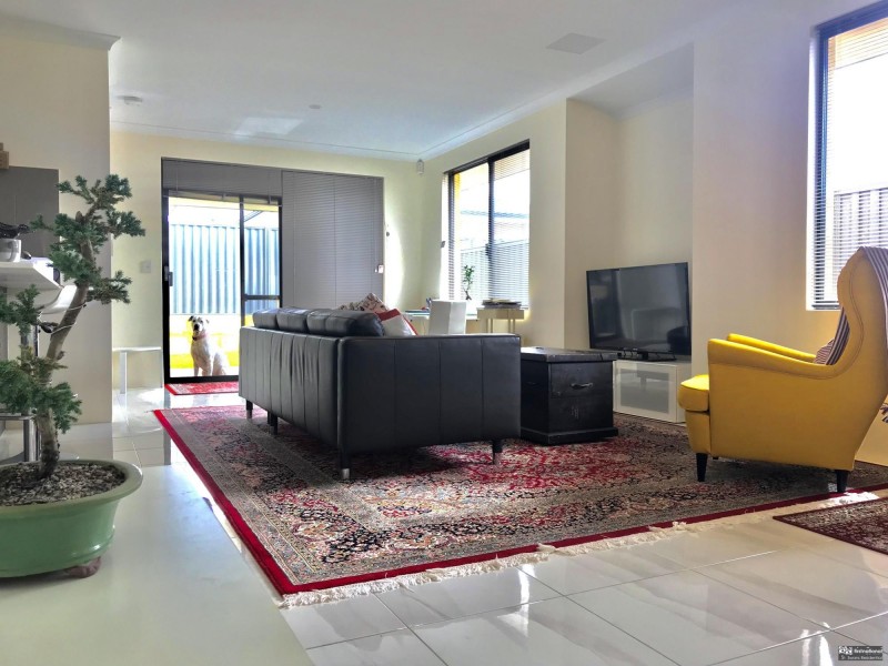 12 Swithland Way, Aveley WA 6069