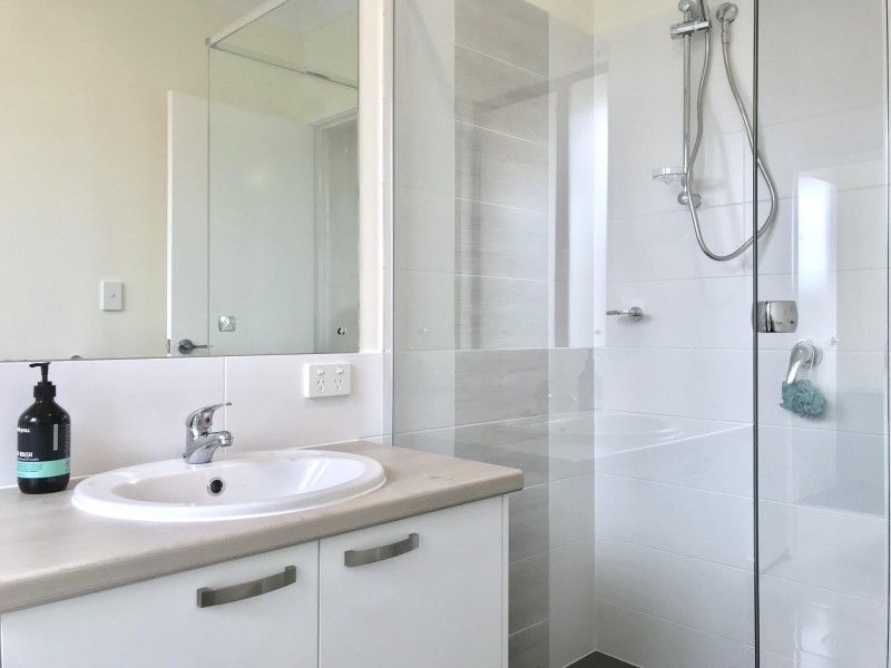 12 Swithland Way, Aveley WA 6069