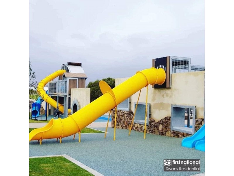 12 Swithland Way, Aveley WA 6069