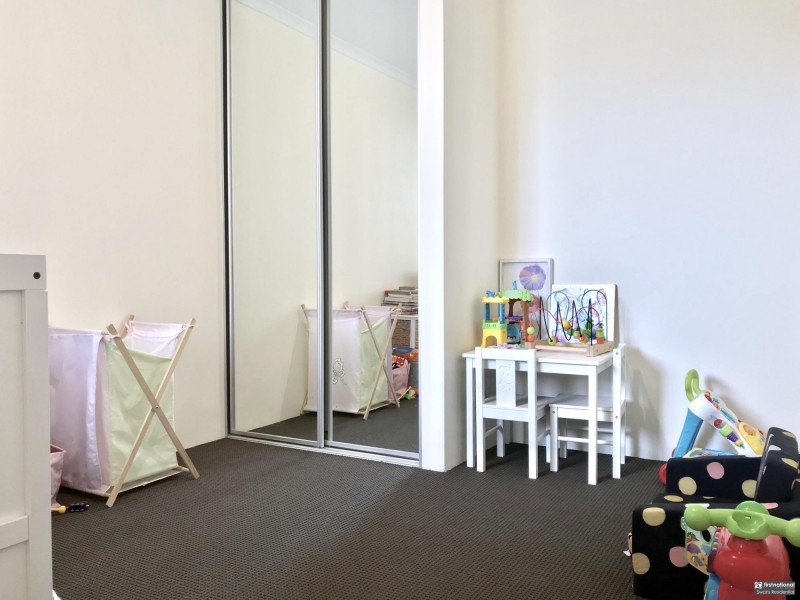 12 Swithland Way, Aveley WA 6069