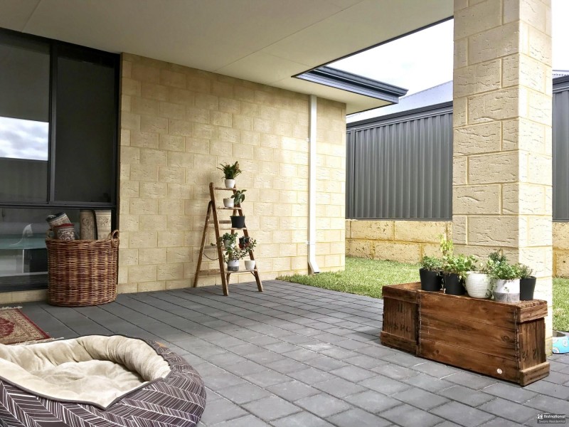 12 Swithland Way, Aveley WA 6069